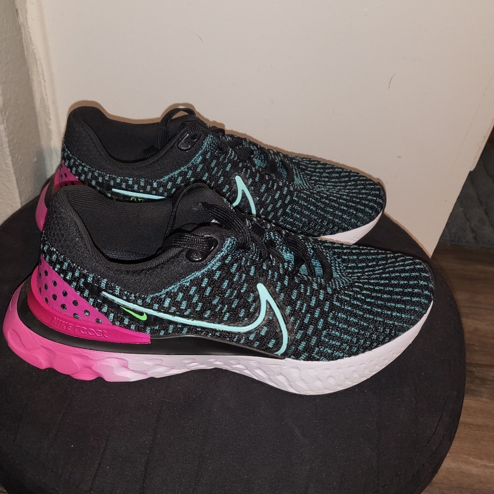 Nike React Infinity Run Flyknit 3 Size 7